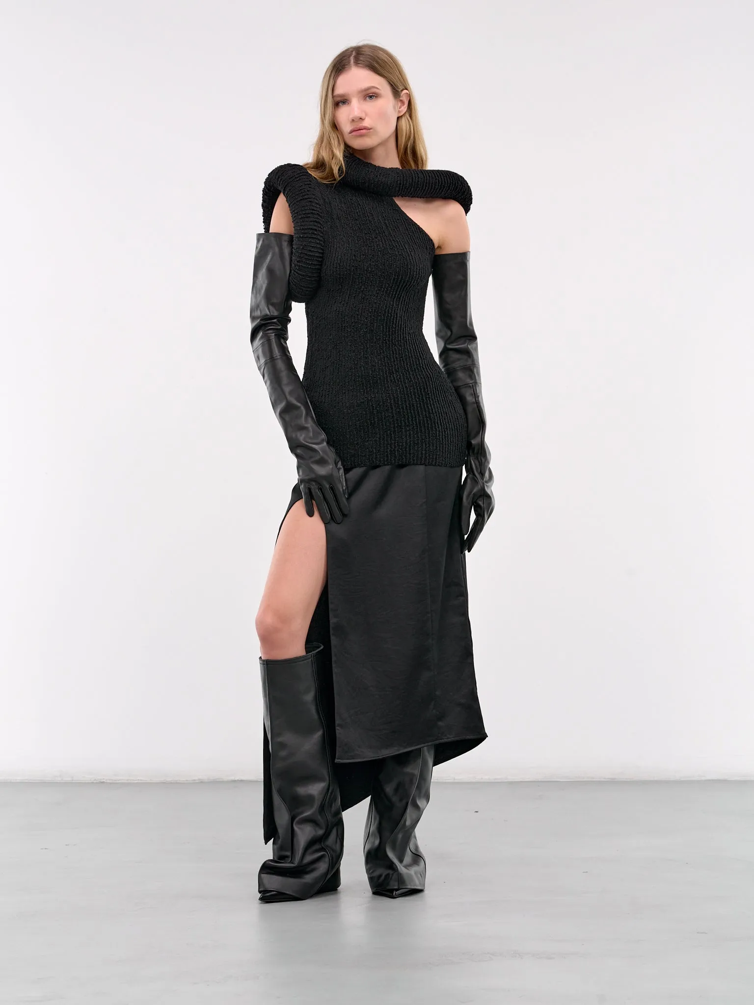 Asymmetric Knit Blouse (A60527-900-BLACK)