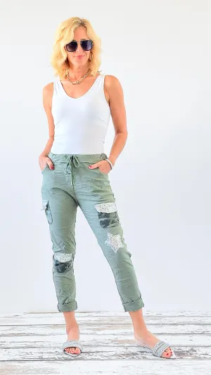 Camouflage Patch Jogger Pants