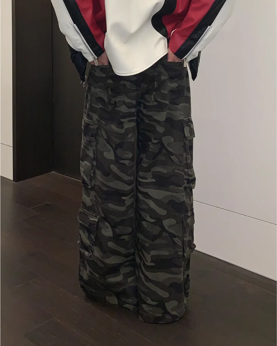 Camouflage Wide Cargo Pants CBJ0089