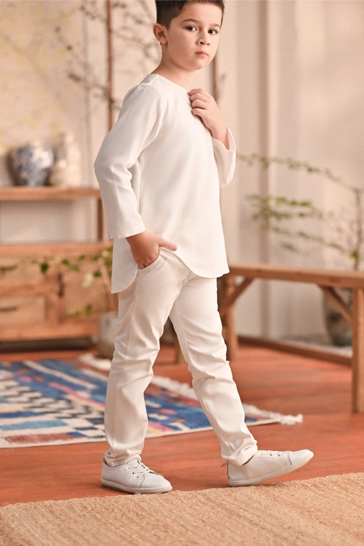 The Perfect Slim Fit Pants - White