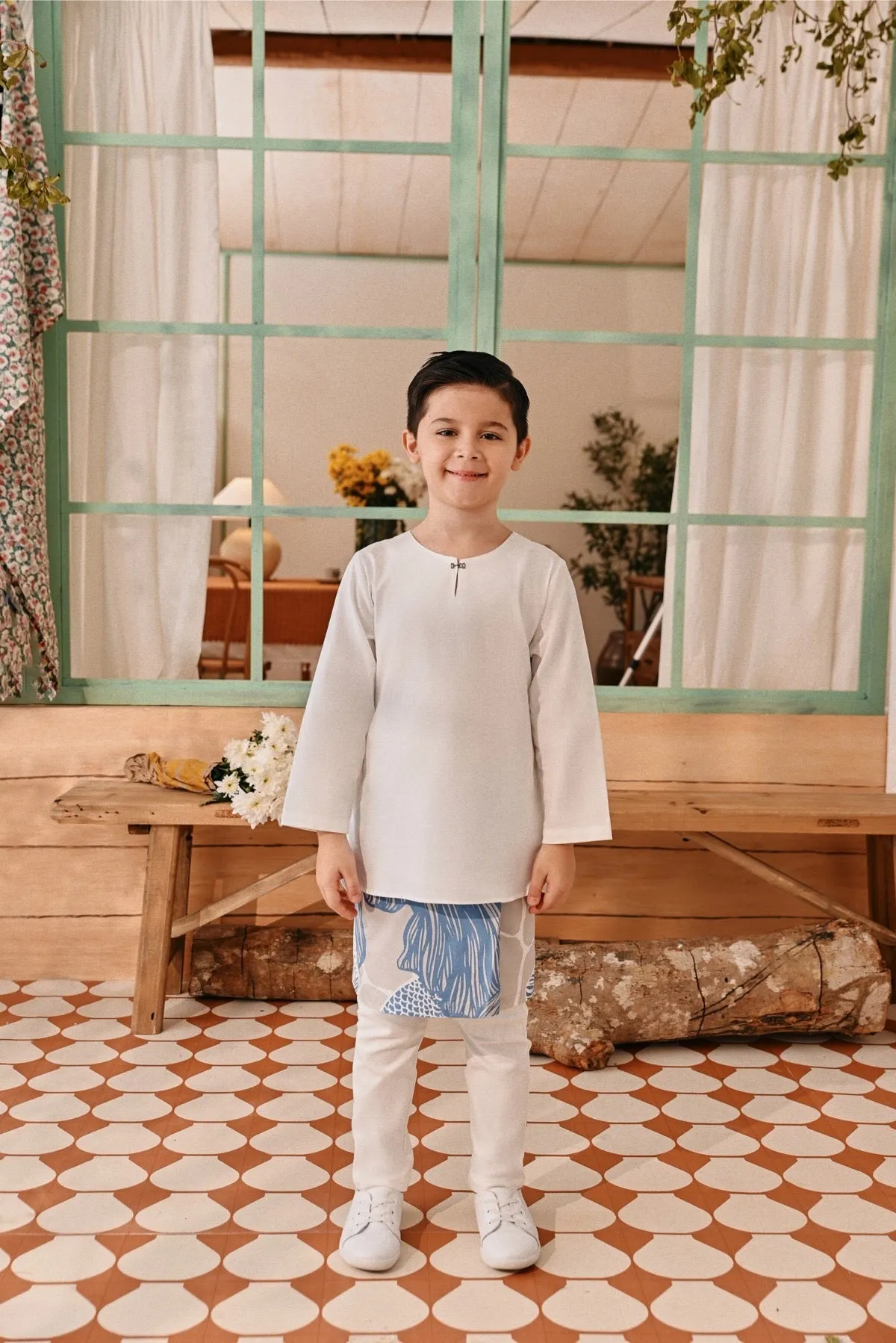 The Perfect Slim Fit Pants - White