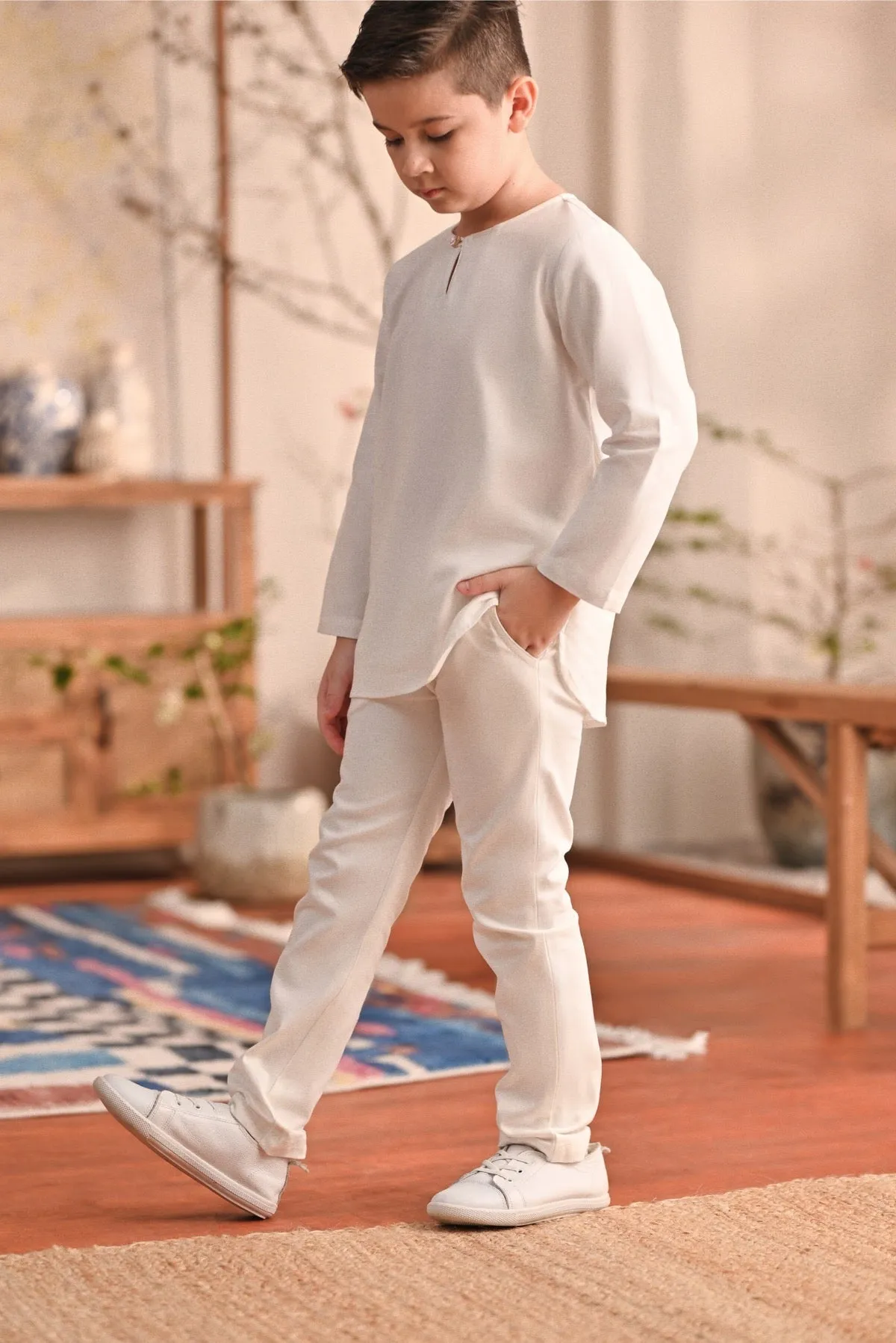 The Perfect Slim Fit Pants - White