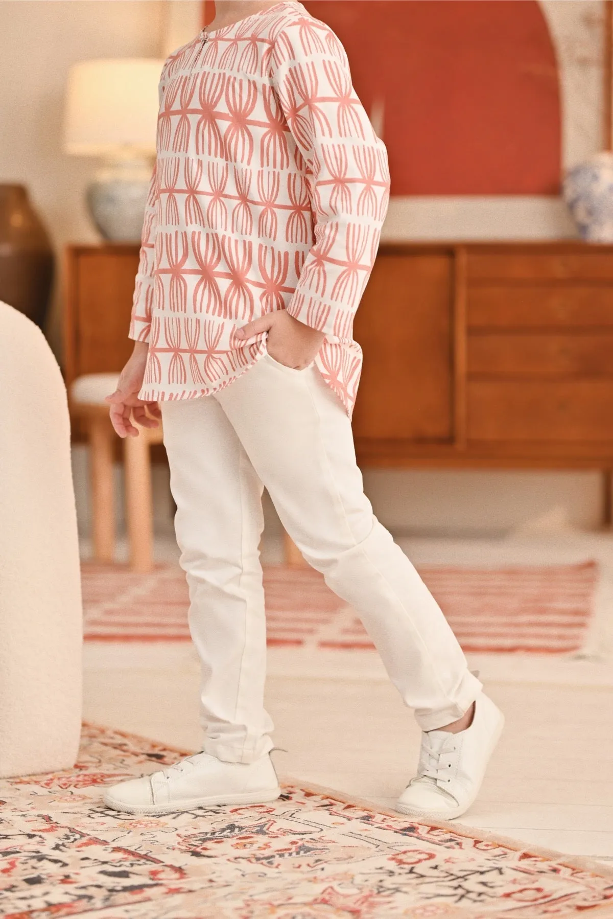 The Perfect Slim Fit Pants - White