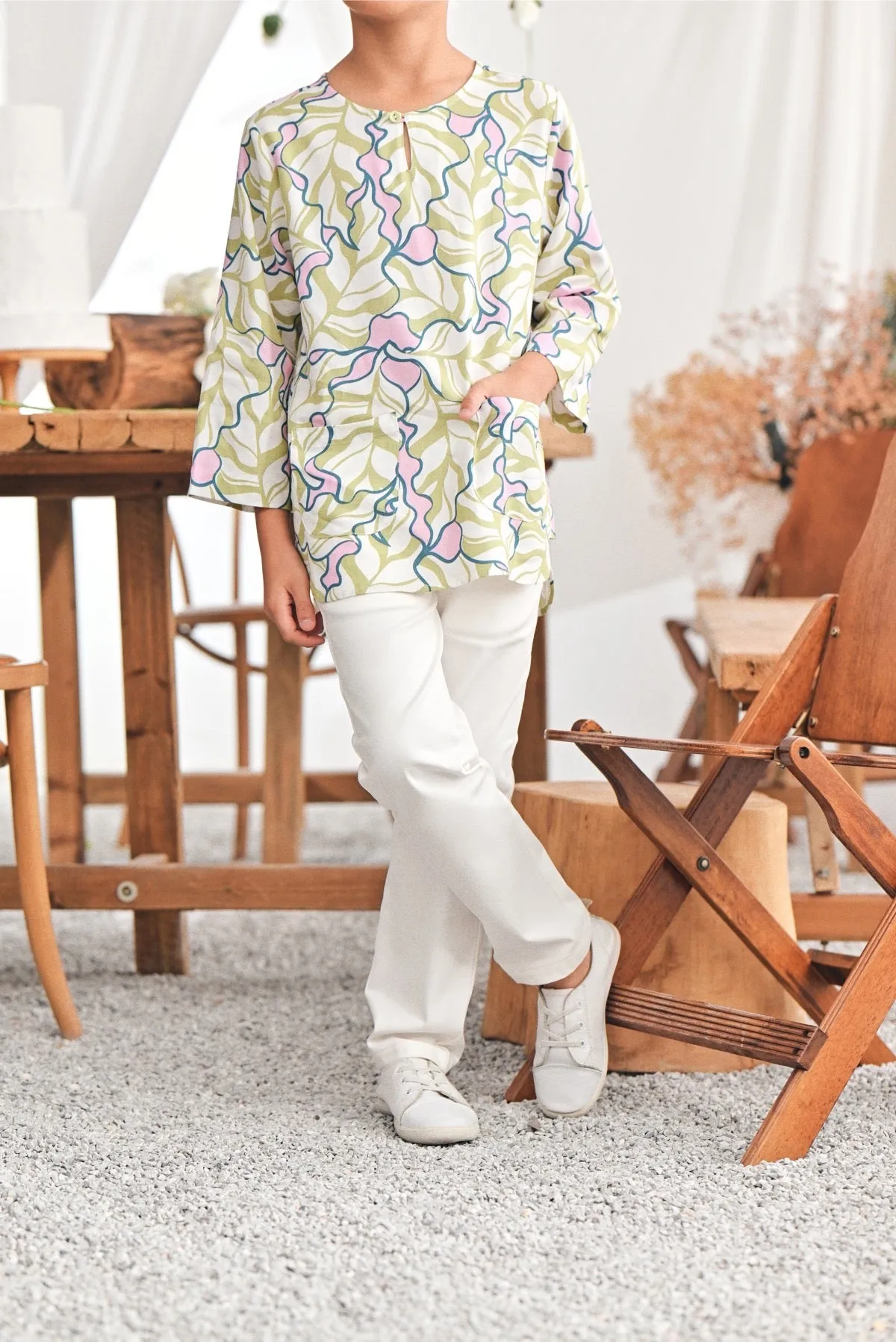 The Perfect Slim Fit Pants - White
