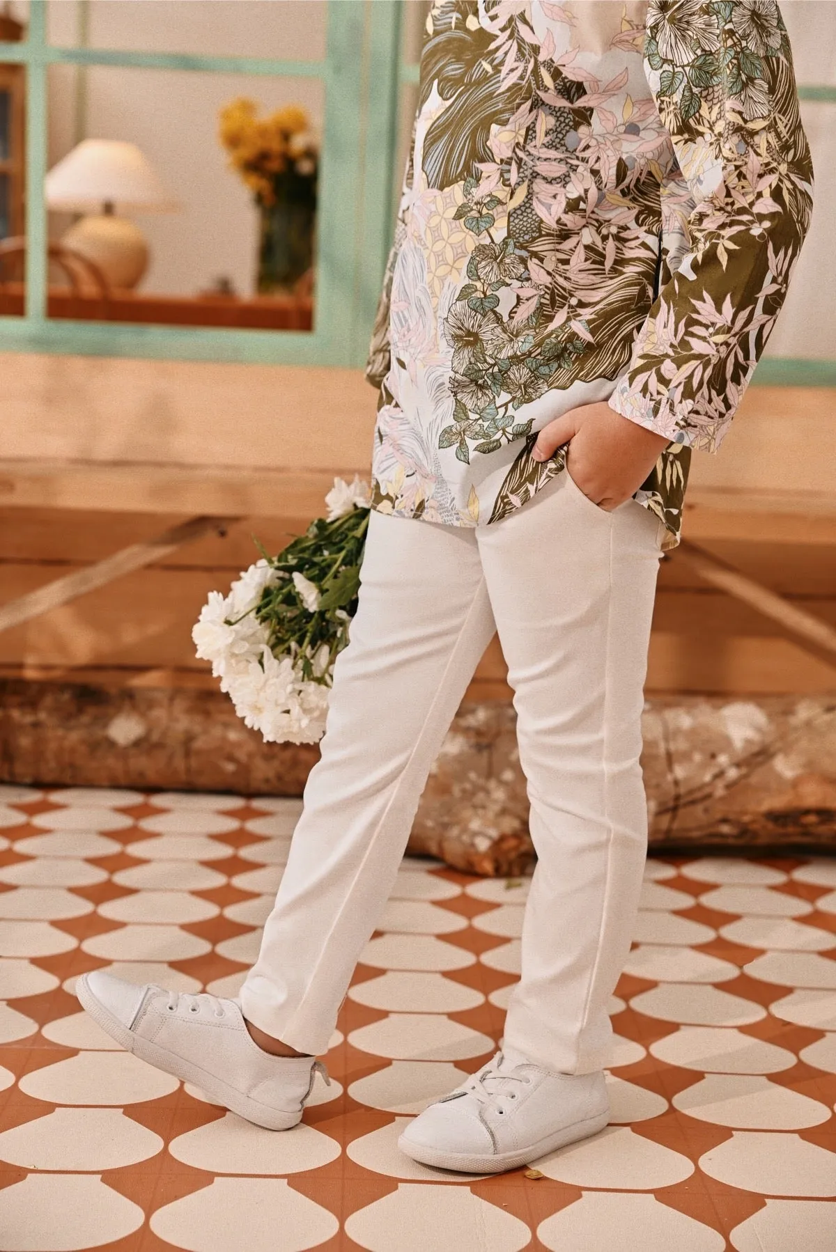 The Perfect Slim Fit Pants - White