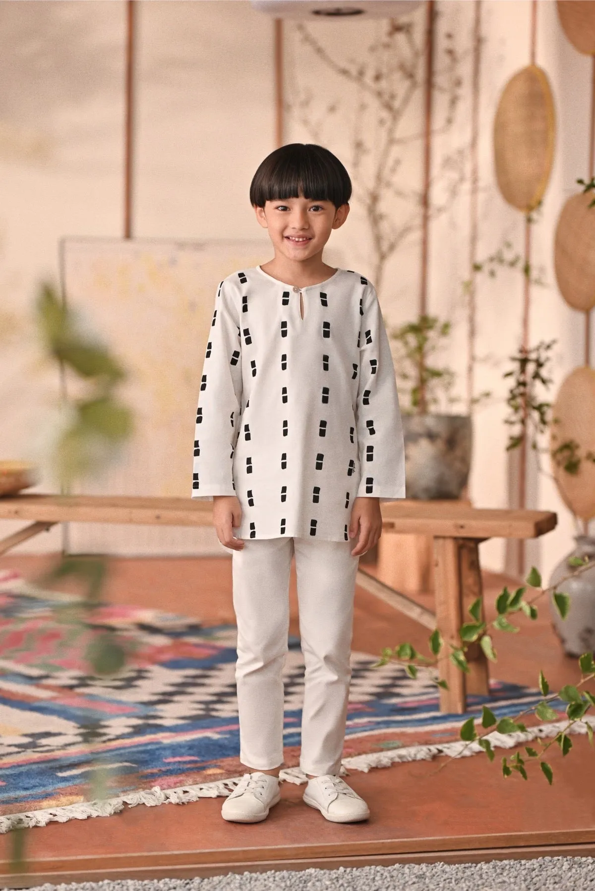 The Perfect Slim Fit Pants - White